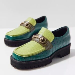 The Intentionally Blank Sz 9 HK-2 Croc Green Leather Loafer